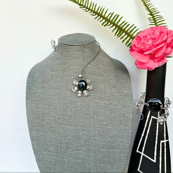 (Set) Handcrafted Wire Choker Necklace and Bracelet - Picture 2 of 12